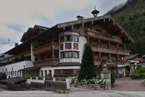 Elisabeth Hotel mit schnem Erker in Mayrhofen. 19.08.2024
