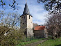 Dedeleben, evangelische St. Marien Kirche, romanischer Kirchturm, gotisches Langhaus (23.03.2024)