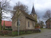 Werlaburgdorf, evangelische St. Johannes Kirche, erbaut im 12. Jahrhundert (23.03.2024)