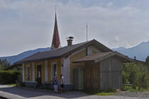 Der Warteraum an der Haltestelle Achenseebahn in Eben. 08.2024