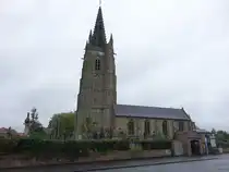 Socx, Pfarrkirche St. Leger, erbaut im 16. Jahrhundert (06.09.2024)