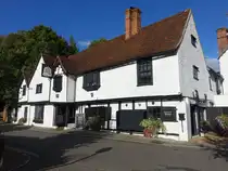 Hurley, Hotel The old Bell, gilt als �ltestens Hotel Gro�britaniens, erbaut ab 1135 (08.09.2024)