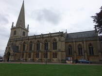 Buckingham, Pfarrkirche St. Peter und Paul am Castle Hill, erbaut von 1777 bis 1780 (10.09.2024)