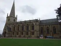 Buckingham, Pfarrkirche St. Peter und Paul am Castle Hill, erbaut von 1777 bis 1780 (10.09.2024)