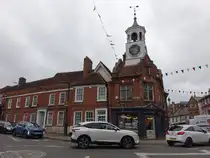 Ampthill, Gesch�fte und H�user in der Woburn Street (10.09.2024)