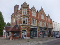 Hemel Hempstead, Giebelhuser in der High Street (11.09.2024)