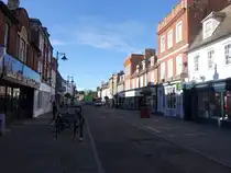 St. Ives, H�user und Gesch�fte in der Crown Street (12.09.2024)