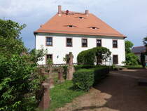 Schwarzbach, Pfarrhaus an der Hauptstrae (12.07.2024)