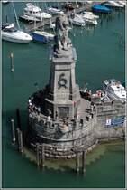 Der Lwe bewacht die Hafeneinfahrt von Lindau. Am 10.08.2008 vom Leuchtturm aus aufgenommen.