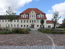 Rau�litz, Rittergut, erbaut 1720, neubarocke Umgestaltung von 1902 bis 1903 (13.07.2024)