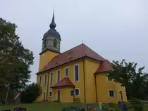 R�hrsdorf, evangelische St. Bartholom�us Kirche, barocke Saalkirche erbaut von 1737 bis 1739 (13.07.2024)