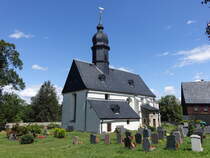 Hartmannsdorf, evangelische St. Laurentius Kirche, erbaut ab 1346 (14.07.2024)