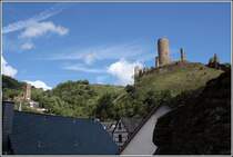 Oberhalb der kleinen, malerischen Gemeinde Monreal liegen die Ruinen zweier Burgen, der Lwenburg und der Philippsburg. 10.08.2008