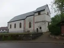 Limbach, alte Pfarrkirche in der Kirchenstra�e, erbaut um 1200 (01.08.2024)