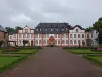 Nunkirchen, Schloss M�nchweiler, erbaut von 1749 bis 1763 durch den Reichsfreiherr Franz Georg Zandt von Merl, Architekt  Christian Kretzschmar  (01.08.2024)