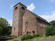 Dirmingen, Pfarrkirche St. Wendalinus, erbaut von 1948 bis 1949 durch den Architekten Dominikus Bhm (02.08.2024)