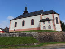 Kastel, Pfarrkirche St. Wilfridus, erbaut 1777 durch den Architekten Nicolas Robin (02.08.2024)