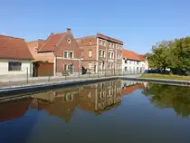 Baumersroda, Geb�ude am Dorfteich an der alten Dorfstra�e (21.09.2024)