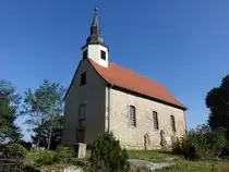 Goseck, evangelische Kirche St. Andreas, einschiffige Saalkirche erbaut um 1500 (21.09.2024)