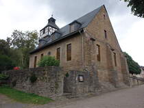 Breitungen, evangelische St. Arnold Kirche, erbaut 1427 (27.09.2024)