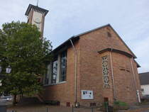 Beeden, evangelische St. Remigius Kirche, erbaut 1955 (12.10.2024)