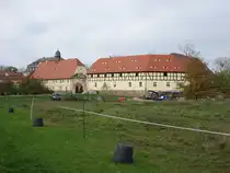 B�ndorf, sanierte Wirtschaftsgeb�ude am Schloss, erbaut ab 1764 durch Ludwig Adolph Freiherr von Zech (01.11.2024)