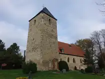 Geusa, evangelische St. Georg Kirche, erbaut ab 1017, wiederhergestellt 1688, Westturm erbaut 1706 (01.11.2024)