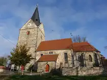 Gro�korbetha, evangelische St. Martin Kirche, erbaut 1293 (01.11.2024)