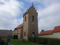 Reipisch, evangelische Kirche, Chorturmkirche aus dem 14. Jahrhundert (01.11.2024)