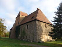 Seeburg, evangelische St. Nicolai Kirche, Chorturmkirche erbaut 1180 (01.11.2024)