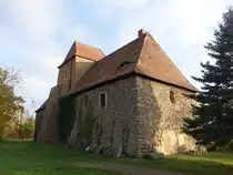 Seeburg, evangelische St. Nicolai Kirche, Chorturmkirche erbaut 1180 (01.11.2024)