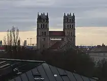 M�nchen am 02. Dezember 2024, die Kirche St. Maximilian gesehen vom Deutschen Museum.
