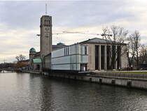 Mnchen am 02. Dezember 2024, Eingang zum Deutschen Museum.