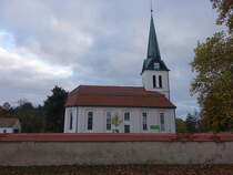 Altenhain, evangelische St. Johannis Kirche, erbaut von 1786 bis 1787, neuer Kirchturm erbaut von 1889 bis 1890 (02.11.2024)