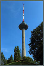 Der 1980 erffnete Fernsehturm von Vilnius dient auch als Aussichtspunkt. Traurige Bekanntheit erlangte er, als 1991 sowjetische Truppen bei der Erstrmung des Turmes mehrere Zivilisten tteten. (03.09.2024)