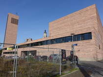 Leipzig, Probsteikirche St. Trinitatis, erbaut von 2013 bis 2015 durch das Architektenbro Schulz und Schulz Architekten GmbH (03.11.2024) 