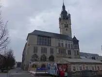 Dessau, Rathaus, erbaut von 1898 bis 1901 durch die Architekten Reinhardt und S��enguth, 73 Meter hoher Rathausturm (08.12.2024)