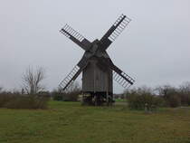 Authausen, Bockwindmhle Flehn, erbaut im 19. Jahrhundert (09.12.2024)