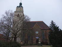 Bad Schmiedeberg, evangelische St. Nicolai Kirche, gotische Hallenkirche erbaut bis 1453 (09.12.2024)