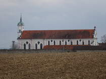 Oberelchingen, Klosterkirche St. Peter und Paul, romanische Pfeillerbasilika, erbaut ab 1146, Wiederaufbau von 1773 bis 1784 unter Abt Robert I. Kolb (13.03.2016)