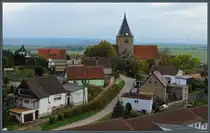 Das Dorf Beyernaumburg gruppiert sich rund um die mittelalterliche Kirche St. Urban. (20.10.2024)