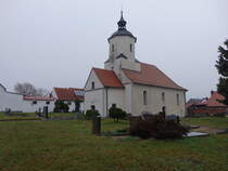 Tornau, evangelische Kirche, erbaut im 17. Jahrhundert, Kirchturm erbaut 1778 (09.12.2024)