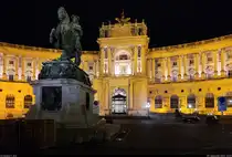 Neue Burg der Hofburg Wien (AT) am Abend. Davor das Prinz-Eugen-Reiterdenkmal.

🕓 9.9.2024 | 22:54 Uhr