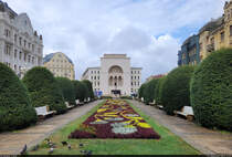 Grnanlage und Opernhaus von Timișoara (RO) am Piața Victoriei.

🕓 11.9.2024 | 15:37 Uhr