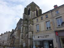 Commercy, Pfarrkirche St. Pantaleon, erbaut im 16. Jahrhundert (07.10.2024)