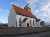 G�nz, Pfarrkirche St. Peter und Paul, Kirchturm erbaut um 1300, Langhaus 15. Jahrhundert, Chor erbaut von 1560 bis 1565 (11.01.2025)