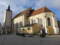 Mindelheim, ehemalige Jesuitenkirche Maria Verk�ndigung, Chor 15. Jahrhundert, Langhaus erbaut von 1625 bis 1626 durch den Baumeister Johannes Holl, Umbau von 1721 bis 1722 (11.01.2025)