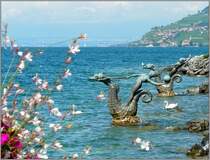 Diese beiden Figuren stehen im Genfer See in der Nher der Anlegestelle Vevey March. 02.08.08 (Jeanny)