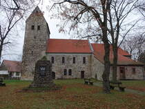Pltzky, evangelische St. Maria Magdalena Kirche, erbaut ab 1170 (11.12.2024)