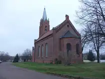 Hinsdorf, evangelische Kirche, erbaut im 16. Jahrhundert, vergr��ert im 18. Jahrhundert (12.12.2024)